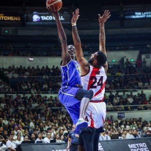 星空体育-PBA文班亚马？波尔场均37.3+16.3+3.5帽 太阳未续约他后悔吗？|蒂姆·波尔|菲尼克斯太阳队|纽约尼克斯队|奥兰多魔术队|波尔-波尔_新浪体育_新浪新闻